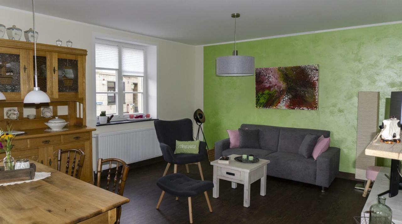 Ferienhaus Alte Schule Volkesfeld エクステリア 写真