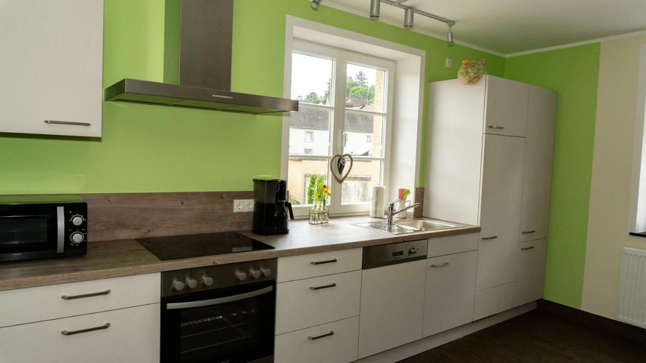 Ferienhaus Alte Schule Volkesfeld エクステリア 写真
