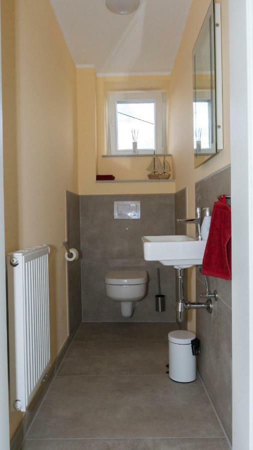 Ferienhaus Alte Schule Volkesfeld エクステリア 写真